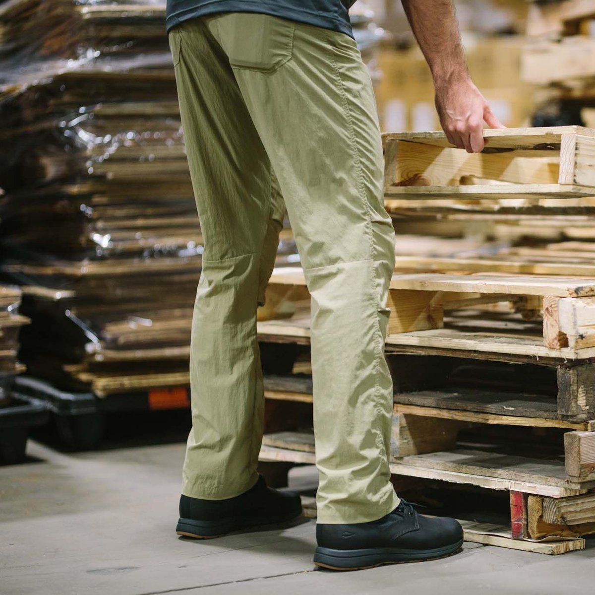 GORUCK's tweet photo. MACV-1 boots are suitable for the needs of Special Forces soldiers who spend their career on their feet with heavy rucks on their backs. They're also fit for any job that demands the most out of your feet under every condition. Shop #MACV1: https://t.co/6U2HhPxvrh. | #GORUCK https://t.co/Ootv48HtfL