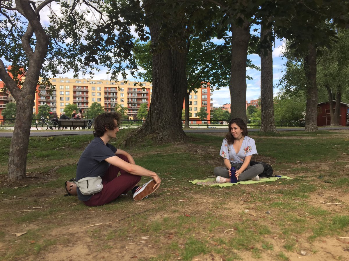 CTVChristine's tweet photo. Pop-up performances by ⁦@tdhtheatre⁩ #EnPointePSC around Pointe-Saint-Charles (story lines including dating-during-confinement!) Spontaneous bilingual creations with a web comic and video series too! https://t.co/hnd8kdCcCx @ctvmontreal https://t.co/ffJKHHjwN7