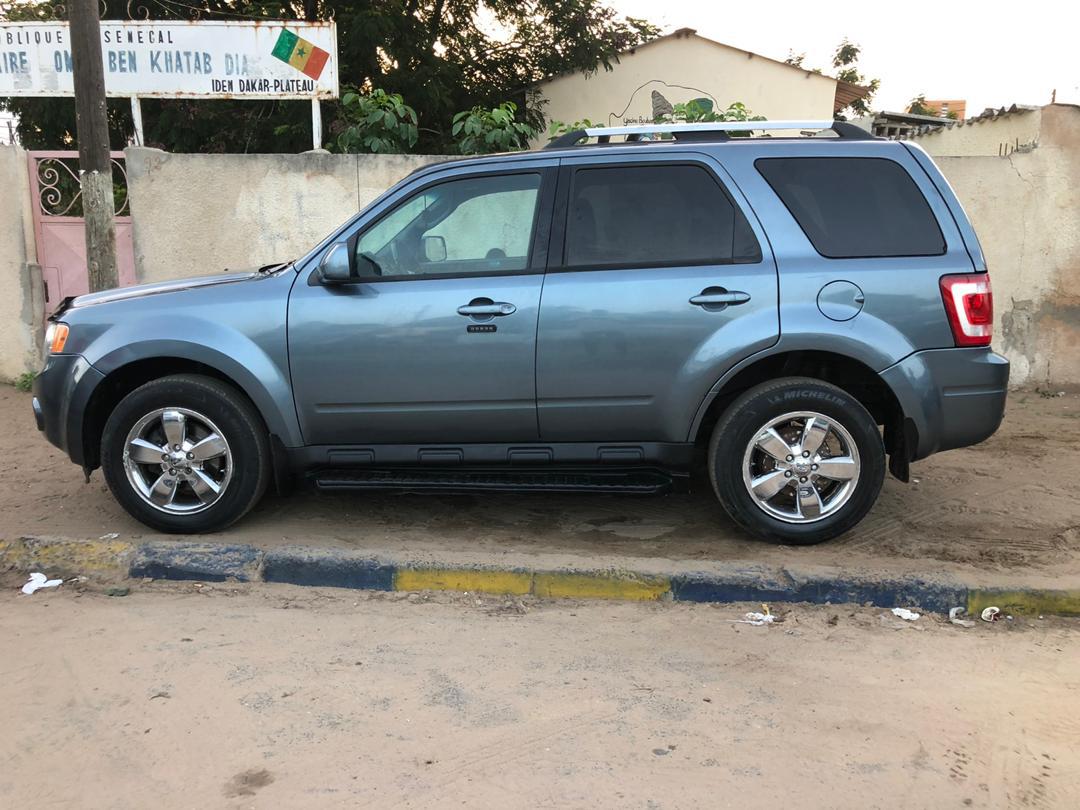 Aywa_store's tweet photo. ✨FORD ESCAPE 2012✨
V6 LIMITED
Essence automatique
100.000km
Full option :intérieur cuir , toit ouvrant version 4x4 :
Prix : 5.250.000 FCFA
#Aywa #AywaSN #SunuAuto https://t.co/Hcg6YmOlnf