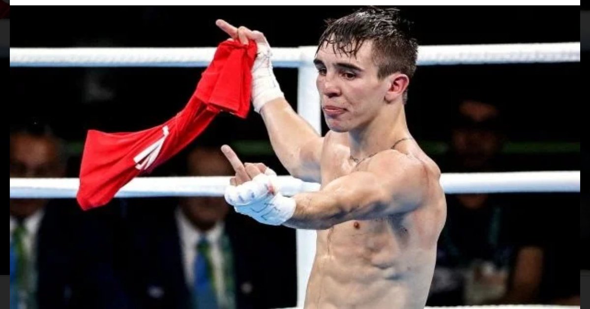 Gnomes.Michael Conlan & a Gnome