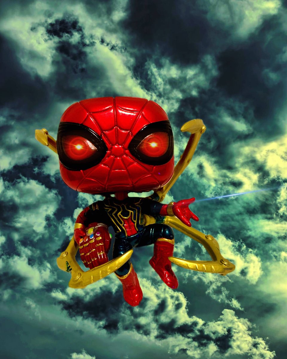 aFirstRewatch's tweet image. linktr.ee/afirstrewatch
Far From Home episode is up, like, subscribe, and review and thank you for all the support