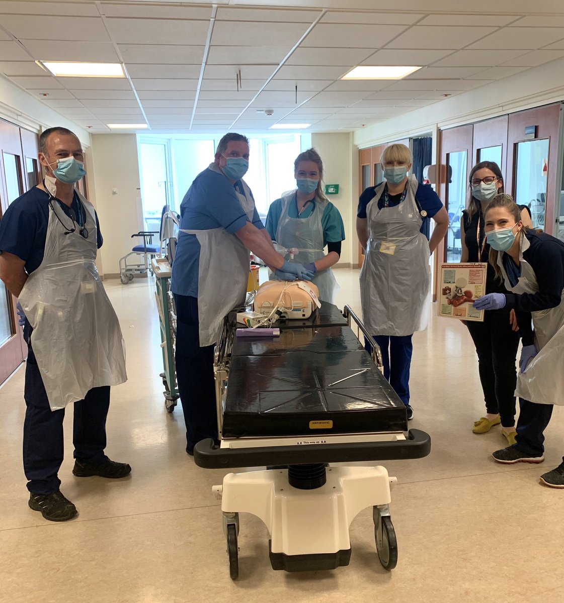 Neila_R_'s tweet image. A dream team is an organised team! Resuscitation huddles are happening at @WishawGen #roleallocation #resuscitation #resusteam #DreamTeam @gmcgrory_dr @drbethanyscott @CalumAMcGregor @drnick_holt @Liddellh1 #HECT @hakim_BenYounes @paton_catie