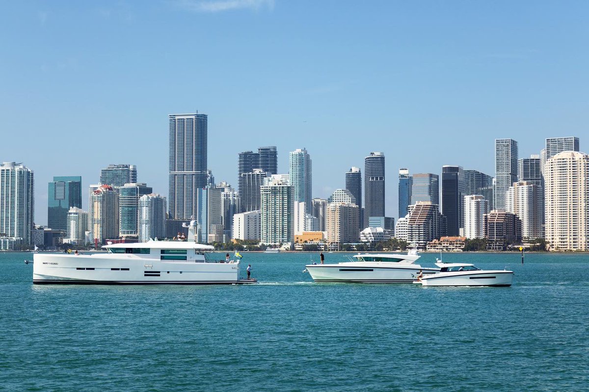 𝟠𝟠ℂ𝕒𝕣𝕓𝕠𝕟, 𝟝𝟜ℂ𝕒𝕣𝕓𝕠𝕟 𝕒𝕟𝕕 𝟛𝟛ℂ𝔼 in Miami, Florida. Contact for showings NOW