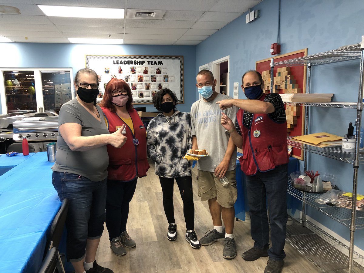 AliceLC17's tweet photo. Backend Appreciation Event in Bay Shore! 🎉@Breindl1709 @alan_1709 @l_abbatecola @Legler1363 https://t.co/nt07Tqq6u7