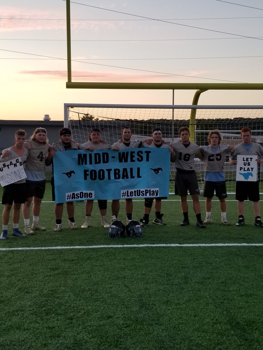 Midd-West Mustangs Football tweet media