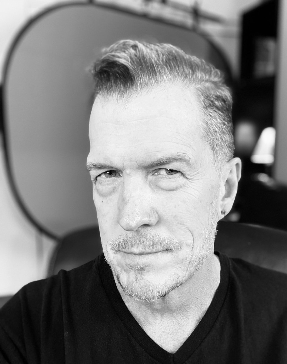 PromoHomoTV's tweet photo. Iโm BUTCH...if I donโt walk, talk or move, LOL. (Itโs photos like this that make guys hope I am a top.) #promohomotv @ilovegaylgbt #notatop #notversatile #bottompride https://t.co/xYaF0VlxGT