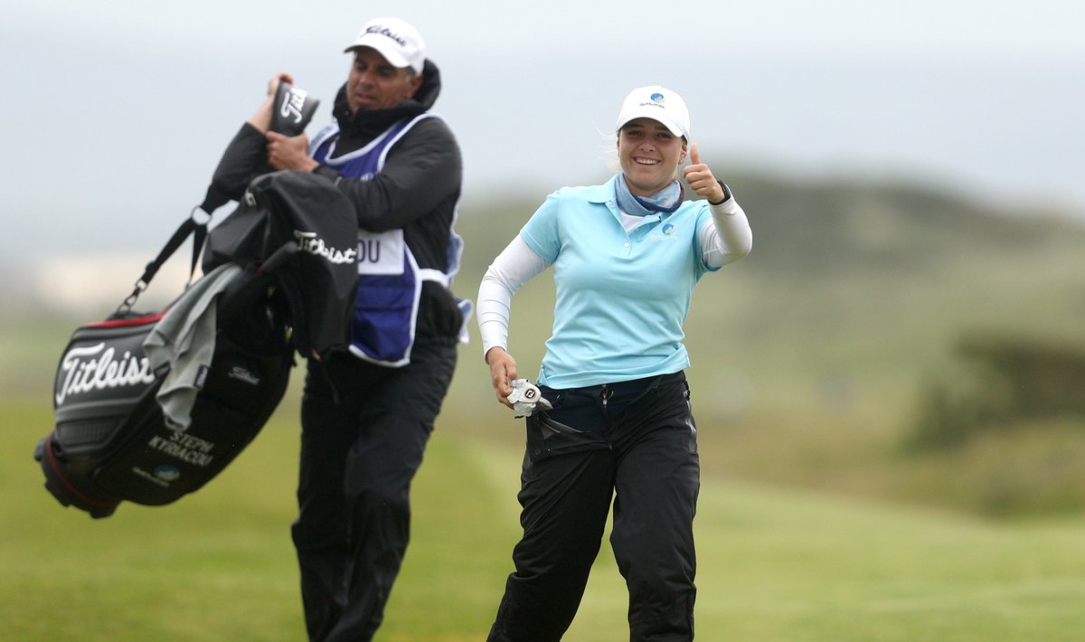 For the people in the back:

🗣 @Stephkyriacou2 held the <a href="/AIGWomensOpen/">AIG Women’s Open</a> lead in her first ever major championship round... and just her third pro start 🗣

🗞 golf.org.au/kyriacou-stuns…
