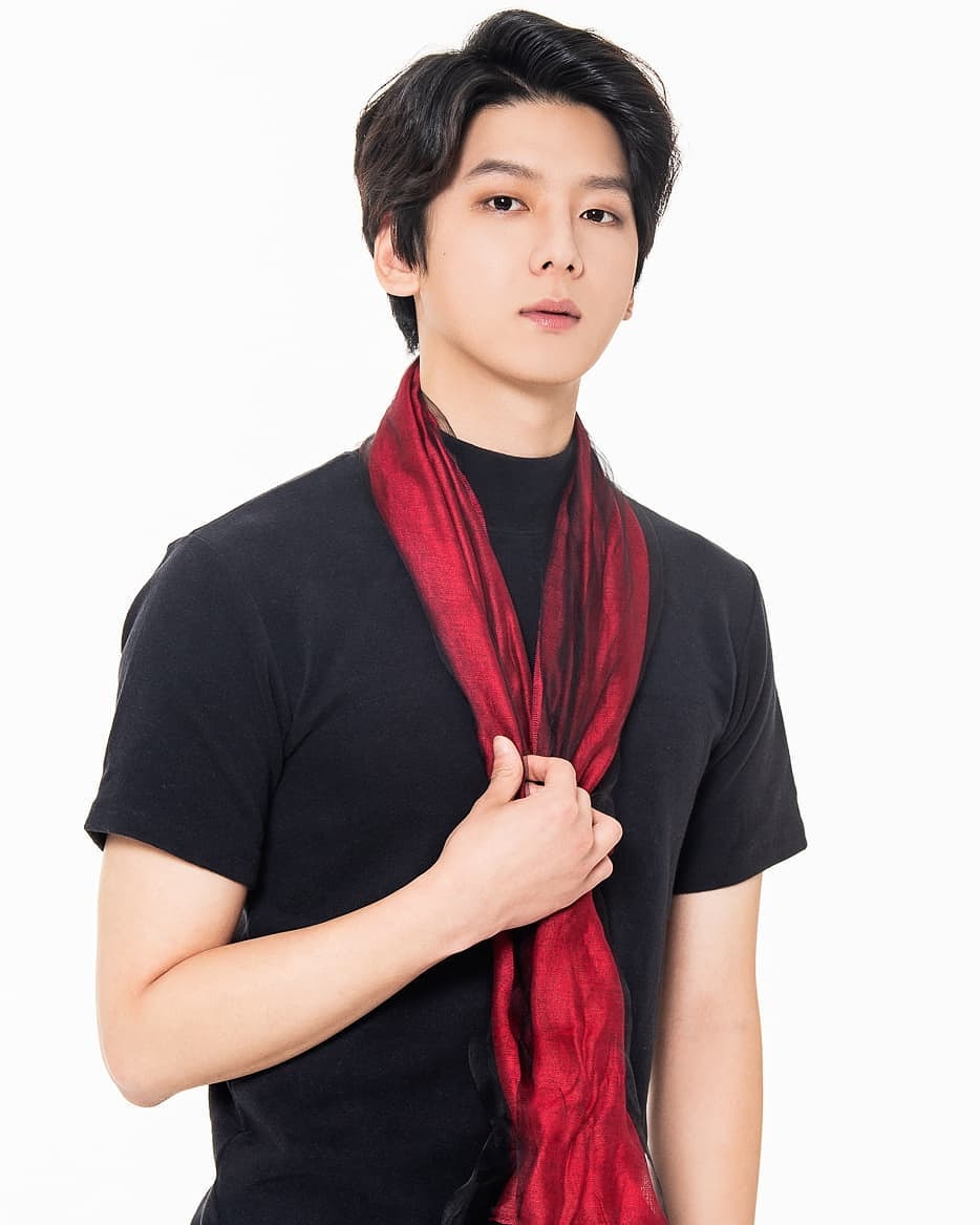 tripleme's tweet photo. Instagram Kim Kang Jin 
#TRIPLEME https://t.co/CYRaFBqEyd