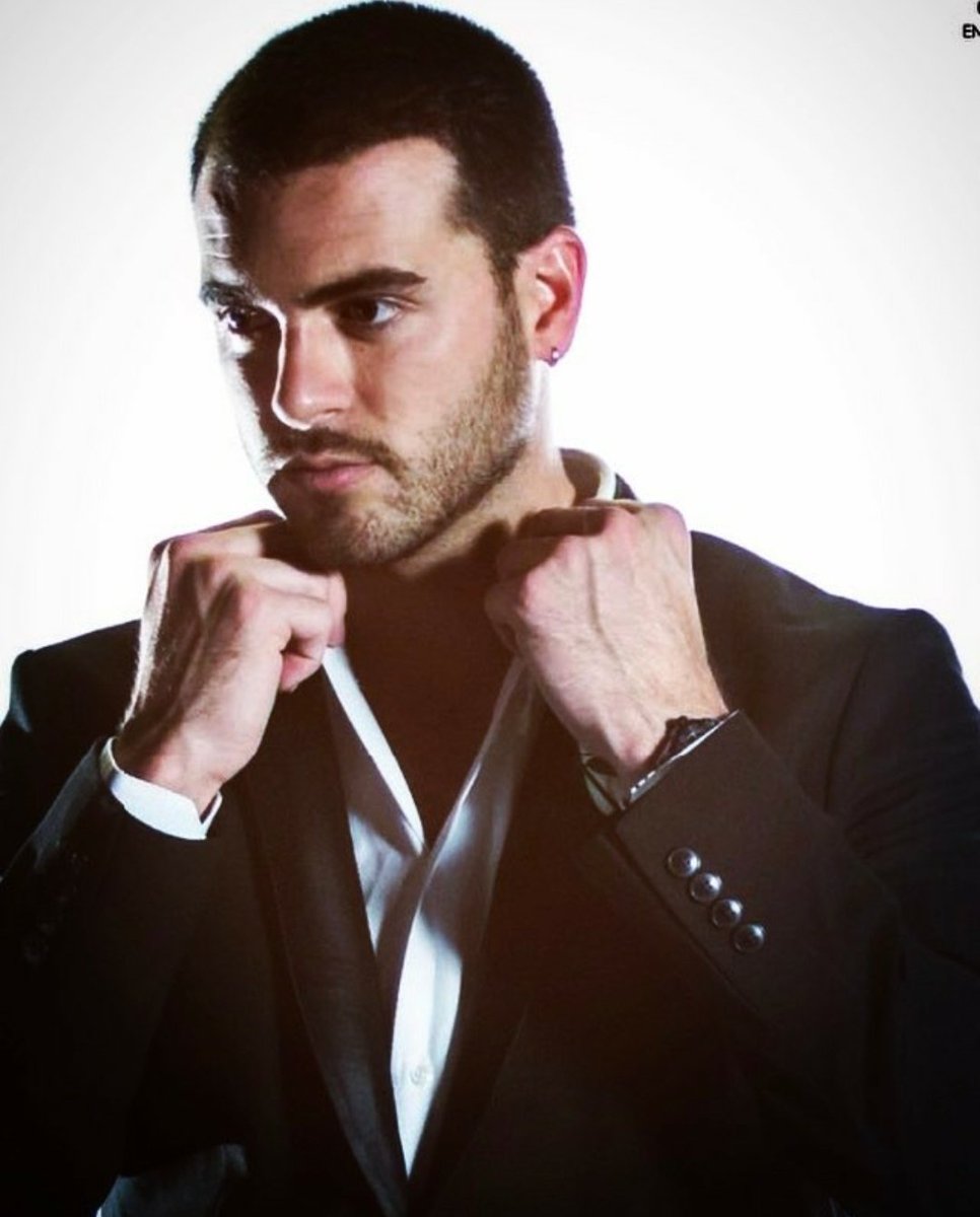 Teampablolylee1's tweet photo. Dulces sueños con @PabloLyle https://t.co/lYKIDf0Zms
