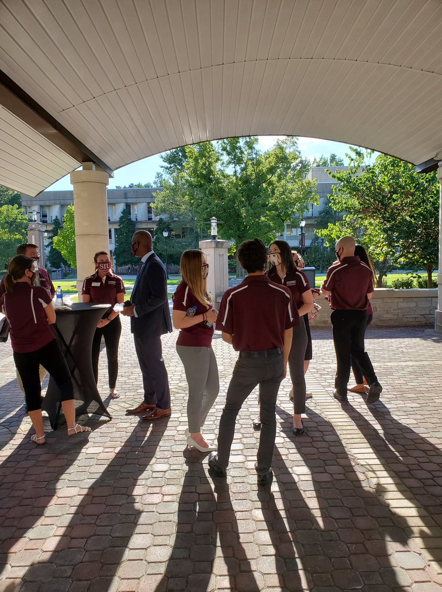SIUAlumni's tweet photo. #SIUAlumni - We'd like to thank @SIUChancellor Austin Lane for his welcoming remarks at this evening's 2020 Student Alumni Council  Induction ceremony. To find out more about this leadership group please visit: https://t.co/JBt5cHGQY3 #SIUSAC #SIUC #SouthernIllinois #SalukiPride https://t.co/aNZa2Nw2hF