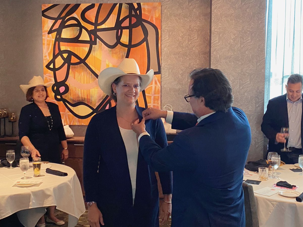 ntccim's tweet photo. What a great pinning ceremony in Dallas, this evening! Congratulations to our new CCIM Designees ! You have all earned it! #ntccim #ccim #dfw #commercialrealestate #designation more photos on insta and Facebook https://t.co/3dXHfywrFq