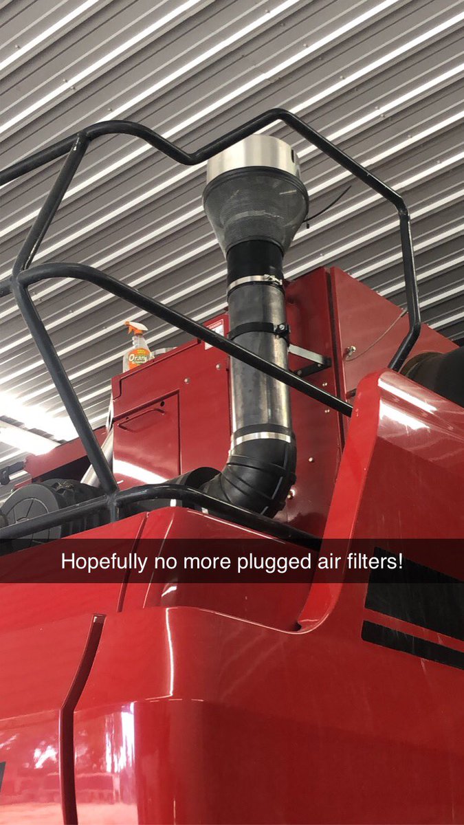 SWIowaFarmer's tweet photo. Had an enlightening morning talking with Jerry and Ted from @centripreclean ! Plugging air filters has been a pain in the ass! #hansenbracket https://t.co/BA7qaLZwcx