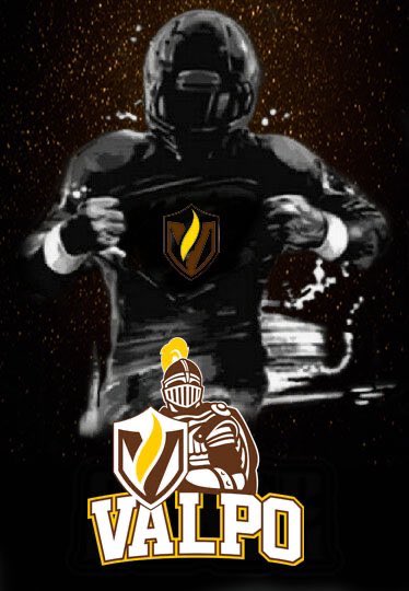Blessed and honored to receive my first D1 offer from Valparaiso universe! Thank you <a href="/CoachLFox/">Landon Fox</a> <a href="/valpoufootball/">Valpo Football</a> #AGTG <a href="/HolcombFootball/">HOLCOMB Football</a> <a href="/HillBrosFB/">Hill Brothers Football</a>