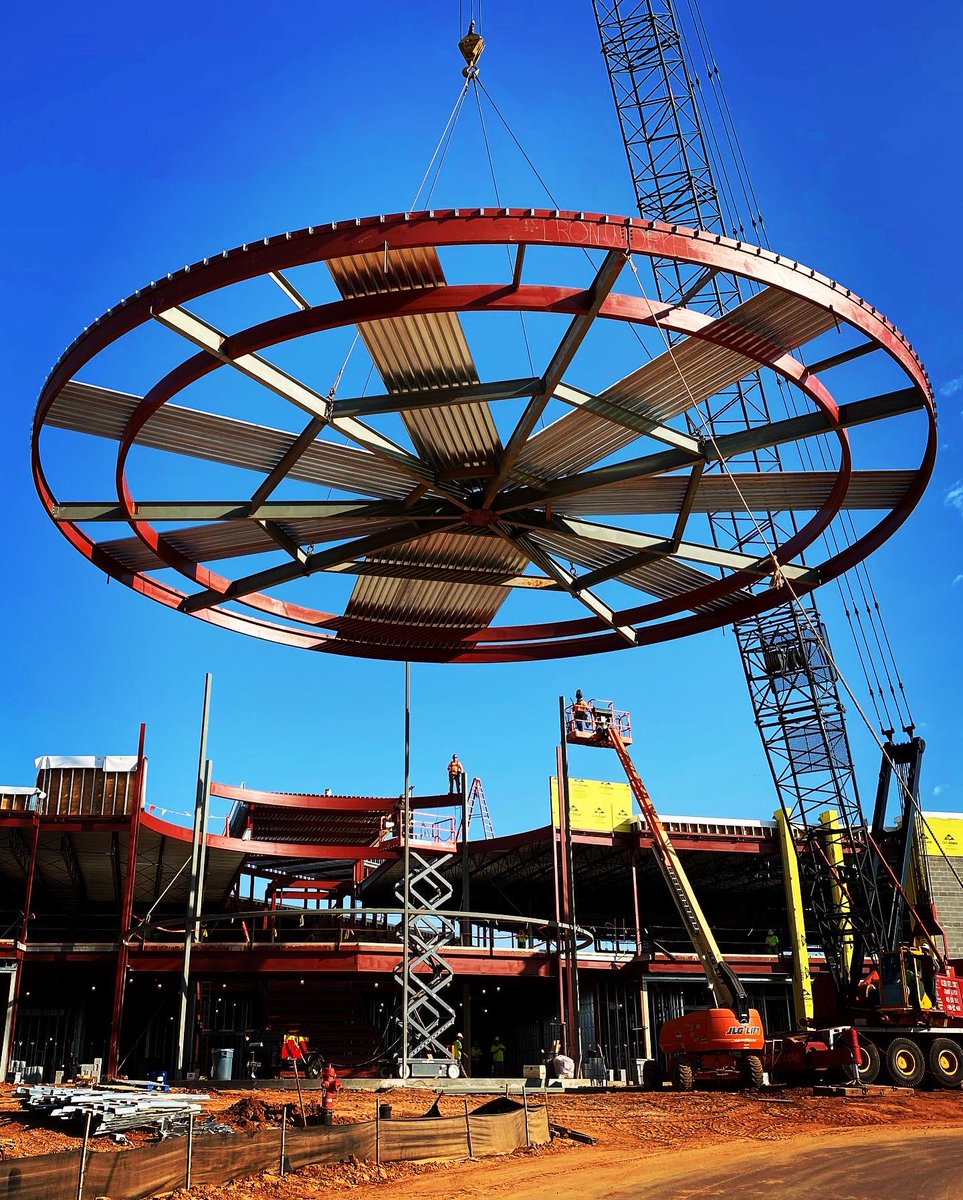 FrancisTuttle's tweet photo. Something exciting happened today at our #DanforthCampus! #Construction crews raised the steel rotunda that’s above the main entrance. This is no small task: it weighs 17 tons! We’re happy everything went smoothly, & we’re one step closer to opening! #Thanks to everyone involved! https://t.co/oLGCtg4geY