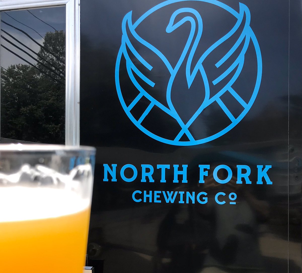 LIBreweries's tweet image. Stopped by the Northfork Brewing Co. about a couple of weeks ago on a beautiful hot summer day. I had a couple of the IPAs, which were excellent. #craftbeer #drinklocal #drinklocalbeer #brewery #longislandbeer #longislandbeers #libeer #northfork #eastend #breweries #ipa #hops
