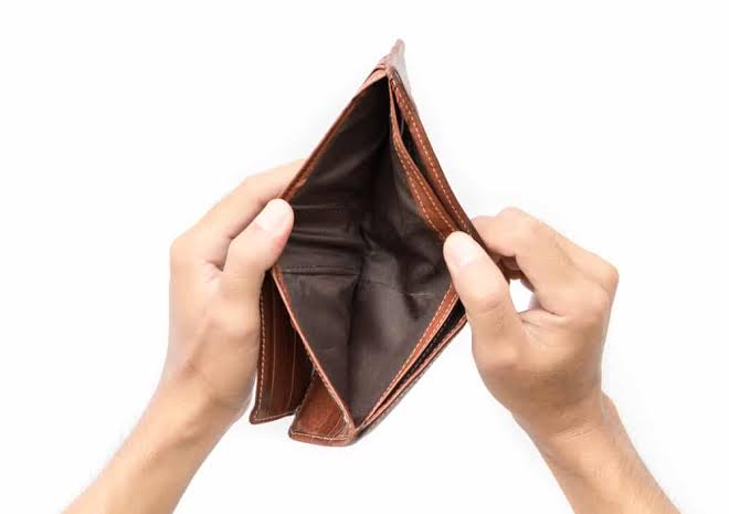 Sipho_flames's tweet photo. Yooh 😪 guys I'm broke https://t.co/x8cqu5uT56