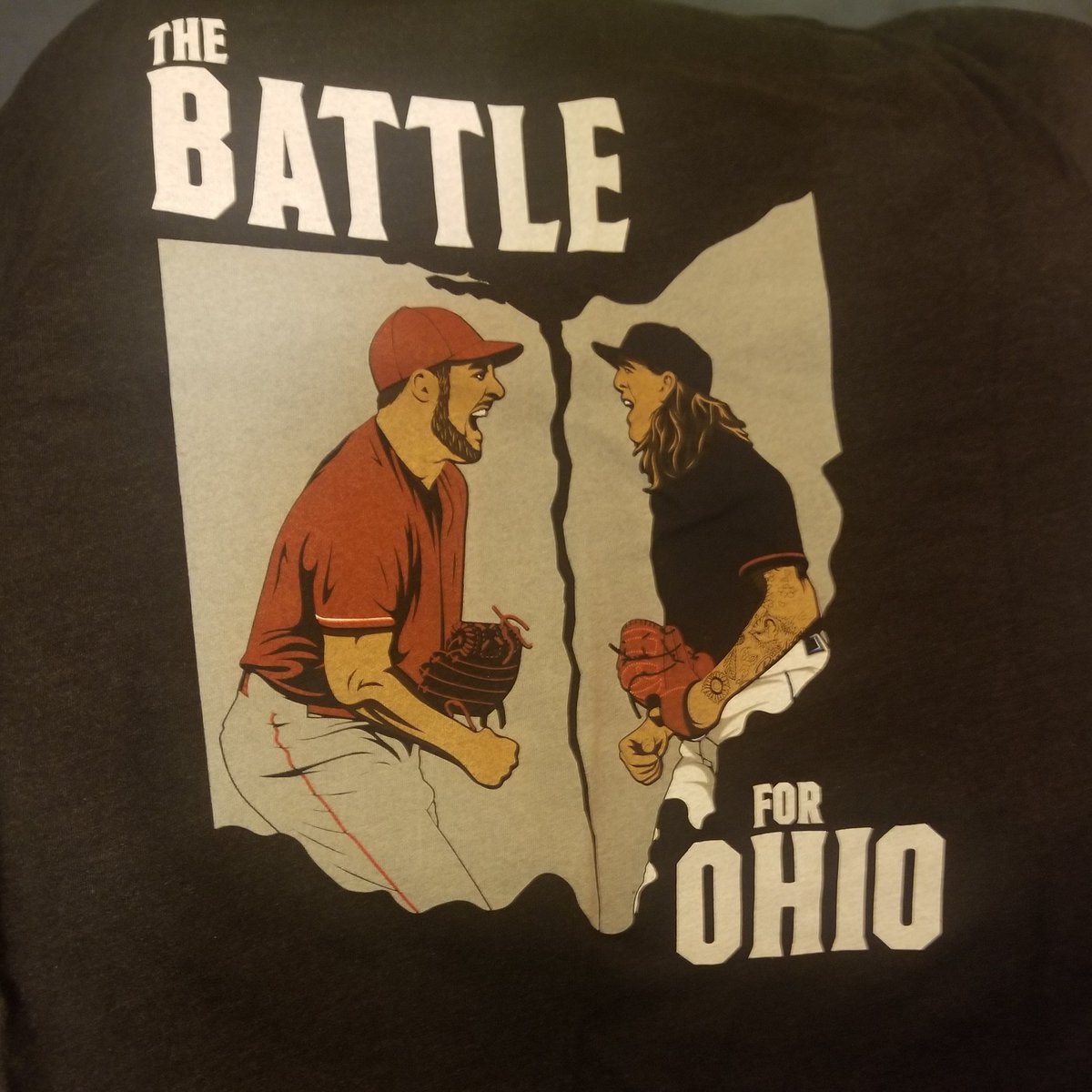 Bina4Prez's tweet photo. After a small problem(my fault, the customer service was an All Star) I received my Battle for Ohio shirt!! I love it!! Love my Tribe!! Still an @BauerOutage fan!! https://t.co/HuDn9ZrMlh