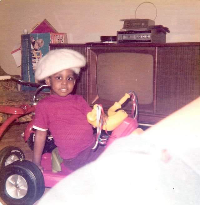 ajscratch's tweet photo. This Kid Will Be 50 In Exactly 6 Months #DJAJSCRATCH #TBT https://t.co/AAFMEz2JOl