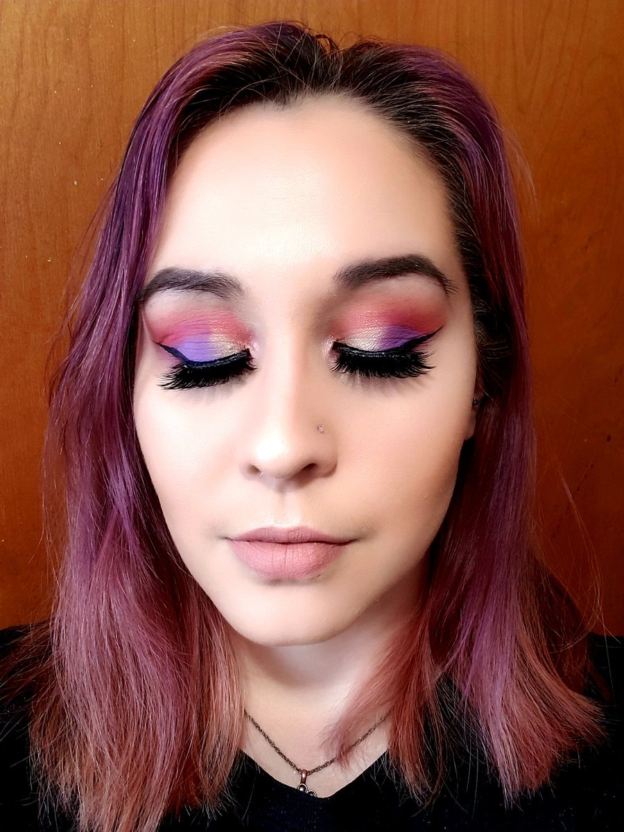 Makeup_by_JeMa's tweet photo. MY 3rd SUNSET MAKEUP LOOK. I used Born This Way Foundation/Concealer @toofaced; Magic Star Color Corrector, Jawbreaker Palette, Skin Frost & Velour Liquid Lipstick @jeffreestar; Tinted Brow Gel #mellowcosmetics; Super Nova lashes @lunarangellashes #jeffreestar #beauty #makeup https://t.co/qDeXcHfxjB