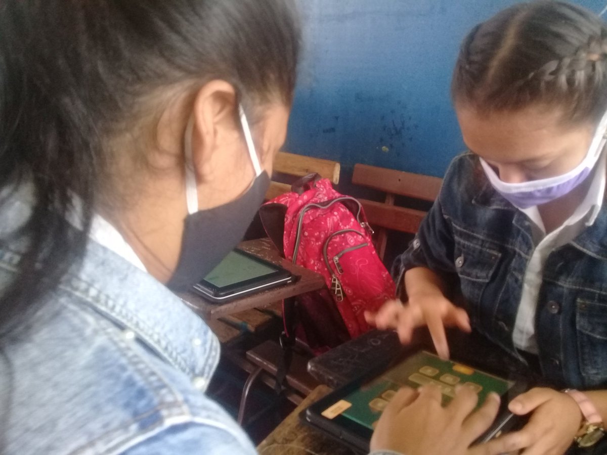 c_lisimaco's tweet photo. Juegos matemáticos en saludo al 40 Aniversario de la Gran Cruzada Nacional de Alfabetización " Héroes y Mártires, por la liberación de Nicaragua".
#OrgulloPatrio 
@DJinotega 
@de_jinotega https://t.co/t0rwWVwo9S