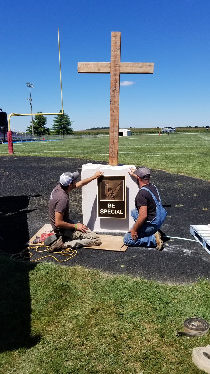 WWSC_Super's tweet photo. A very fitting monument to a great coach, mentor, educator, friend, husband and dad.

A huge thanks to former WW players Landon Roberts and Corey Churchman for helping bring it all together. 

Very grateful to TexaCon Cut Stone and Marshall Monuments.

#WWeGrow RESPECT https://t.co/Lg1mqhau3g