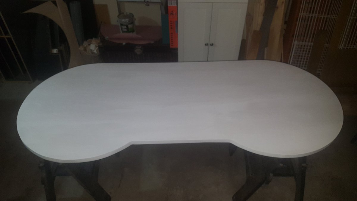 CollectNintendo's tweet photo. SNES Table update: primer 1st coat is on, at least one more before color #snes #snestable #supernintendo #nintendo #nintendocollecting #Smilingwhilegaming #diy #nintendotable #desk https://t.co/ocjNne6hlC