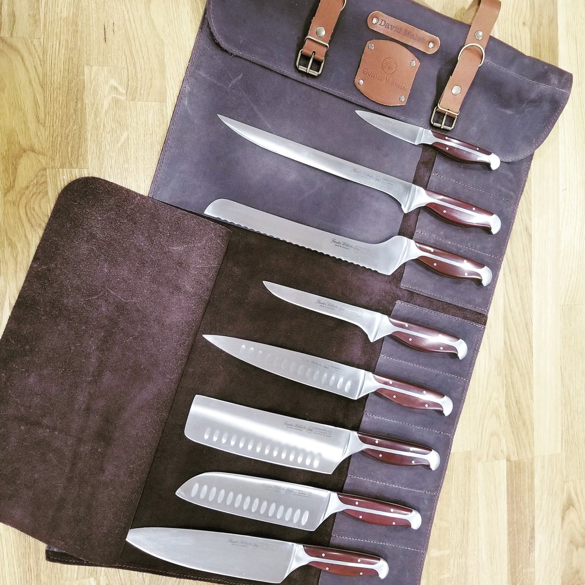 GunterWilhelm's tweet image. Ready for action 🙂🔪🔪🔪

#cutlery #chefbag #WickedlySharp #PremierProCut #qualityknife #MadeInGermany #QualityMatters