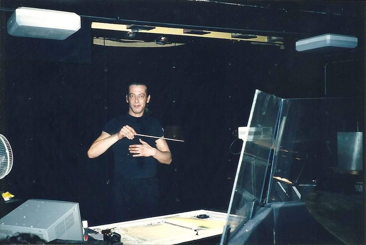 #JCS <a href="/Lyceum_Theatre1/">Lyceum Theatre</a> approx 1996 - thankyou Steve Pearce for this photo ! showing the wonder &amp; awe I felt at being allowed &amp; welcomed to do this extraordinary piece amongst the greatest musicians I have ever known ❤️#TBT #TBThursday