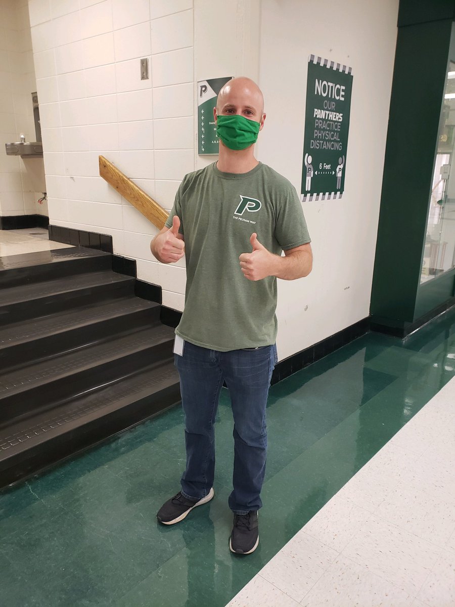 PelhamHighAL's tweet photo. More #pelhamfirstday round 2 fun!! #lifeonthehill #thepelhamway https://t.co/le01VGPBu2