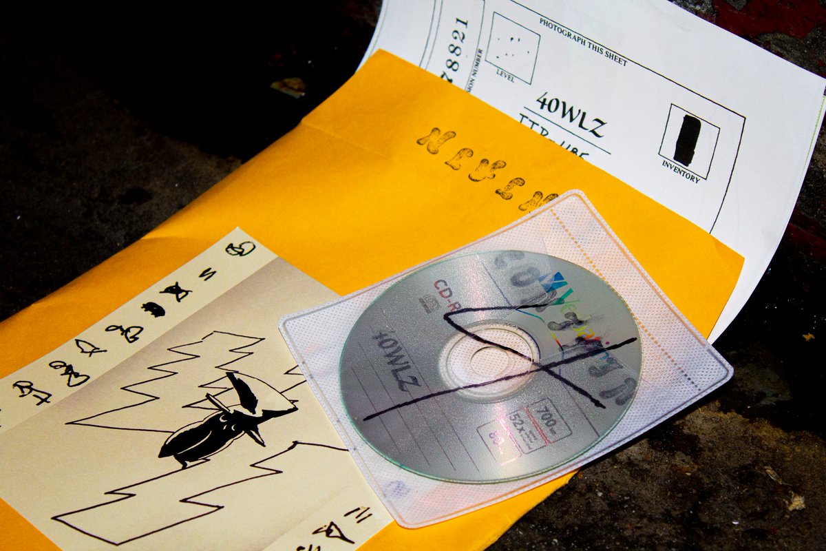 con_tain's tweet image. 🎼3rd release 40wlz "40wlz" out now 

6 track CD
16 page dossier
Hand stamped manila envelope

40wlz is Perfect Sage + Orphic Doctor
Produced by Jamma Dee

~CON-003~
 
contain1.bandcamp.com/album/40wlz