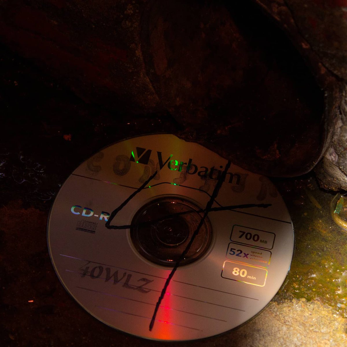 con_tain's tweet image. 🎼3rd release 40wlz "40wlz" out now 

6 track CD
16 page dossier
Hand stamped manila envelope

40wlz is Perfect Sage + Orphic Doctor
Produced by Jamma Dee

~CON-003~
 
contain1.bandcamp.com/album/40wlz