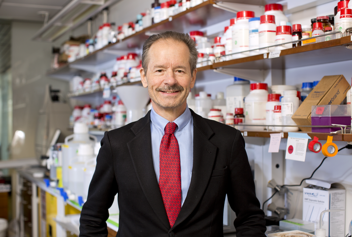 Congrats to Dr. Lewis Cantley (<a href="/CantleyLab/">Cantley Lab</a>) of <a href="/WCM_MeyerCancer/">Weill Cornell Medicine Meyer Cancer Center</a> who received <a href="/JNJNews/">Johnson & Johnson</a>'s 2020 Dr. Paul Janssen Award for Biomedical Research for his discovery of the enzyme phosphoinositide 3-kinase (PI3K), advancing the understanding of diabetes &amp; cancer. 
bit.ly/2CI8yZI