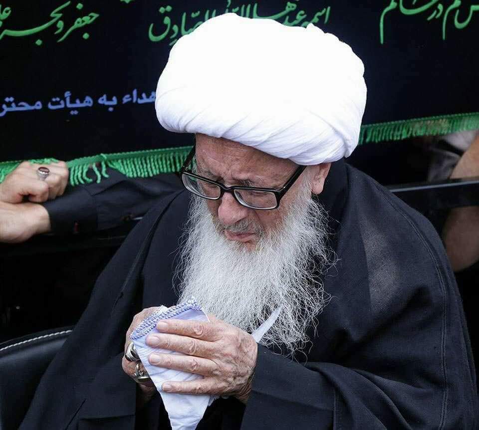 KassimMoussa1's tweet photo. المرجع الأعلى للشيعة في العراق - الحسيني السيستاني - إحيوها بالضوابط والإلتزام 

المرجع الأعلى للشيعة في إيران - الوحيد الخراساني - يلزم ألا تعطل إقامة شعائر أهل البيت عليهم السلام وخصوصًا ذكرى عزاء سيد الشهداء عليه السلام ولكن مع مراعاة الجهات الصحية وما ينصح به أهل الاختصاص https://t.co/NiPhg7WBdX
