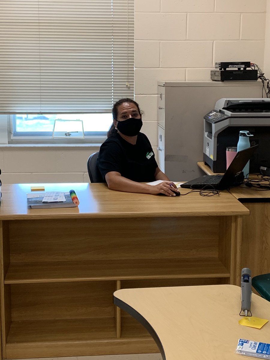 New gator H. Picos is working hard to get ready for the arrival of our students . Gooooooo Gators!@RSMSGators #VCS123 #VcsNewteachers