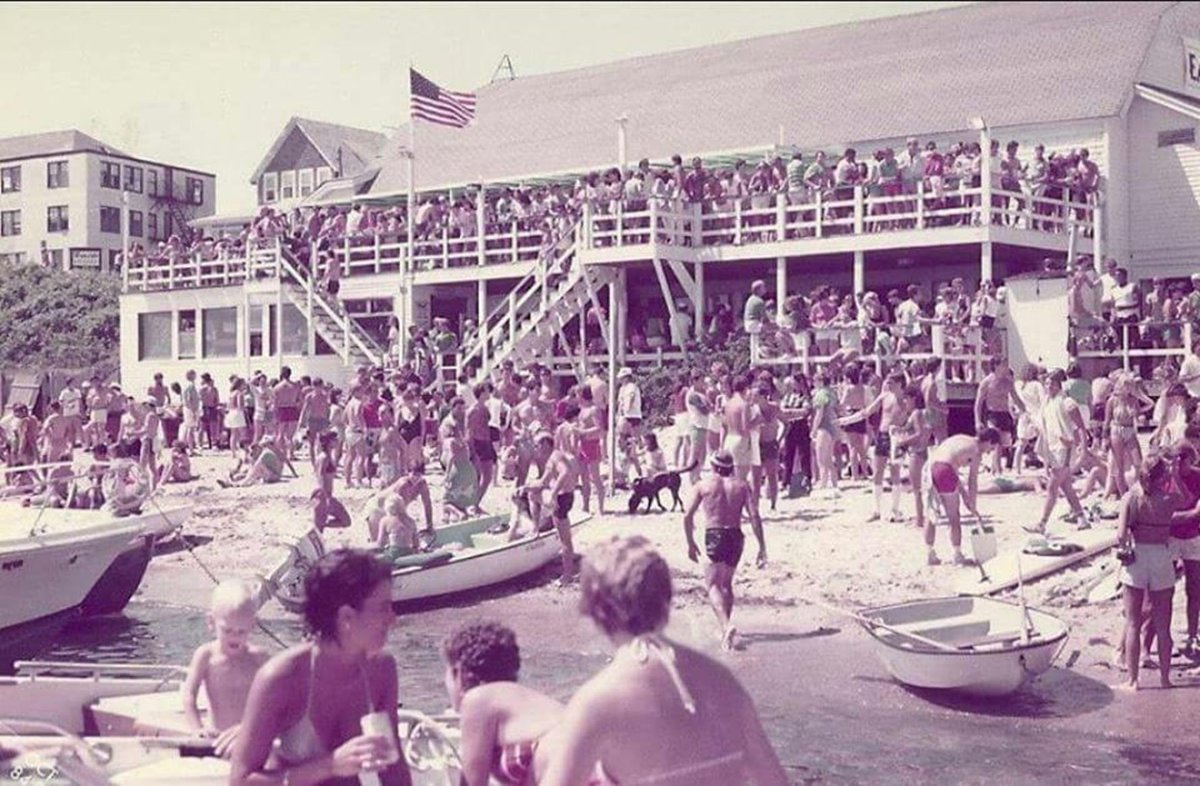 capenewsdotnet's tweet image. A packed house at The Casino by the Sea in the 70's... Do you have any fond memories of the former Falmouth landmark? #tbt #throwbackthursday #oldcapecod