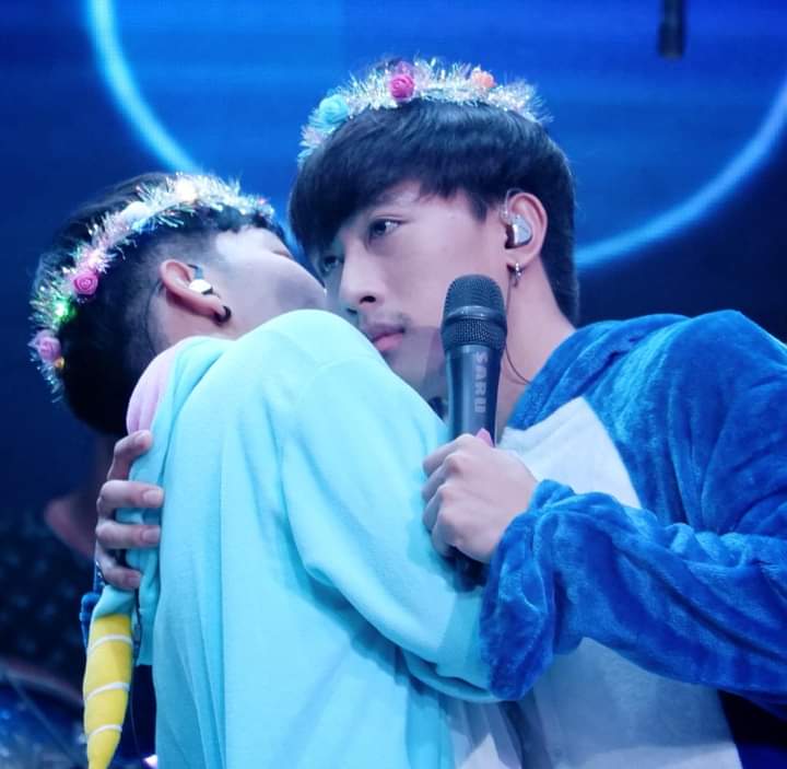 Pukgad2710's tweet photo. มุมนี้ทำไมเขิลลล น่ารักจังเลย🦈🐳❤💛#นุ๊กปาย #นุ๊กธนดล #ป๊ายปายโอริโอ้ #ธนฉัตร #ต้าวฉลาม #ต้าววา��
📷เคดิต:saruta suemklang https://t.co/z1E7Badv7x