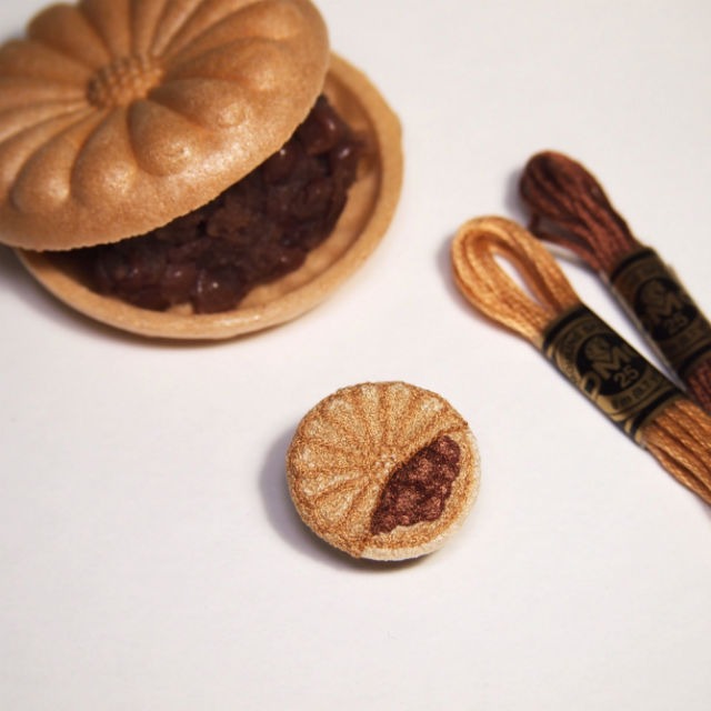 Art21JPN's tweet photo. 【Japanese Artist to Create Miniature Artwork of Food】
"Ipnot's hand-stitched works make it difficult to believe that they were made with only a needle and some thread."
 [Art Topics 239 (Ⅰ)]
#ipnot #Embroidery #FrenchKnot #Japan #イプノット

《Web》https://t.co/uXIvuqMeyJ https://t.co/jIyaO4aEwf