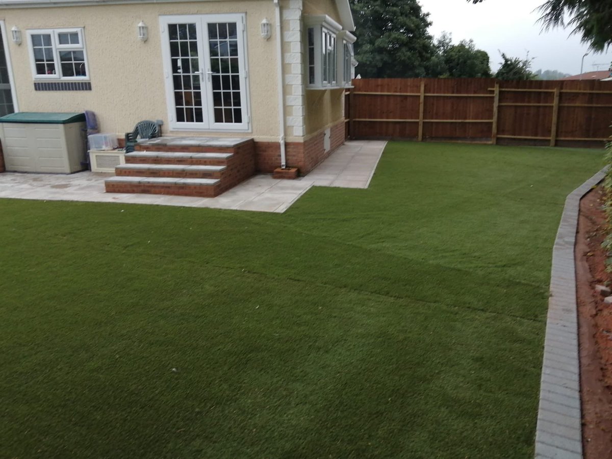 A super new garden for a super guy , all thanks to Tradewise drives and patios Hinckley great work you guys thanks