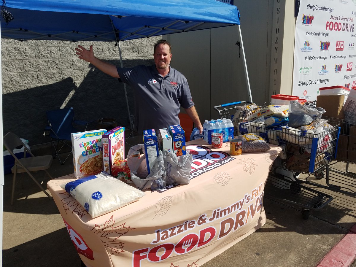 SETXFoodBank's tweet photo. The Summer Food Drive led by @JJORADIO and @JAZZIEREDD2 kicks off tomorrow at Walmart (4145 Dowlen Rd., Beaumont). Stop by between Aug. 21 - 24 and #HelpCrushHunger. https://t.co/dlQeGr1x3R