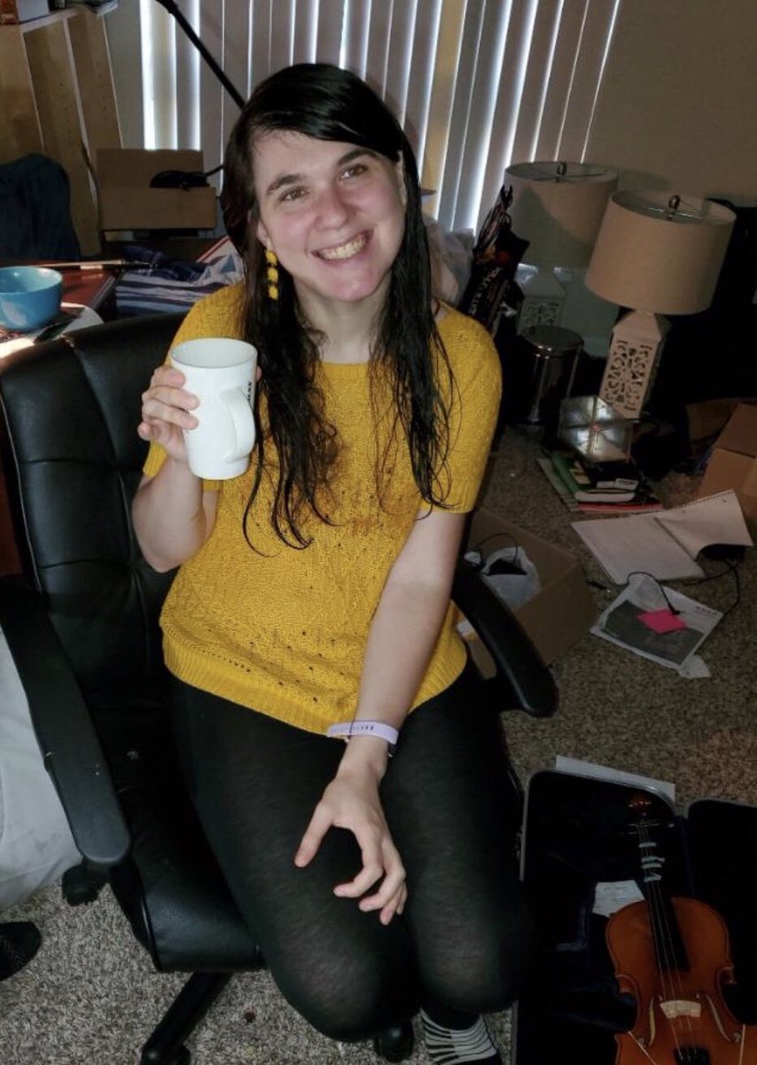 MrsMcBandString's tweet photo. Don’t mind the mess, it’s a first day of school photo.  Year 4, let’s go!  👩🏻‍🏫👩🏻‍💻🎻🎺🎷 https://t.co/3fWyzYQEhQ