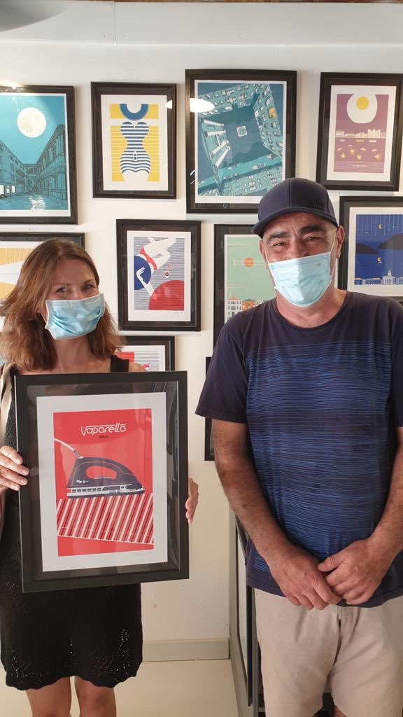 IAquarelle's tweet photo. Yes, it feels good to buy art from living artists. Try it😉 As I’m taking part in #artistsupportpledge I was very happy to purchase a wonderful artwork from a fellow artist #SmallCups #Venezia #art #buyart #artcollector #ArtLovers #purejoy❤️ https://t.co/FDcVbR8cwL