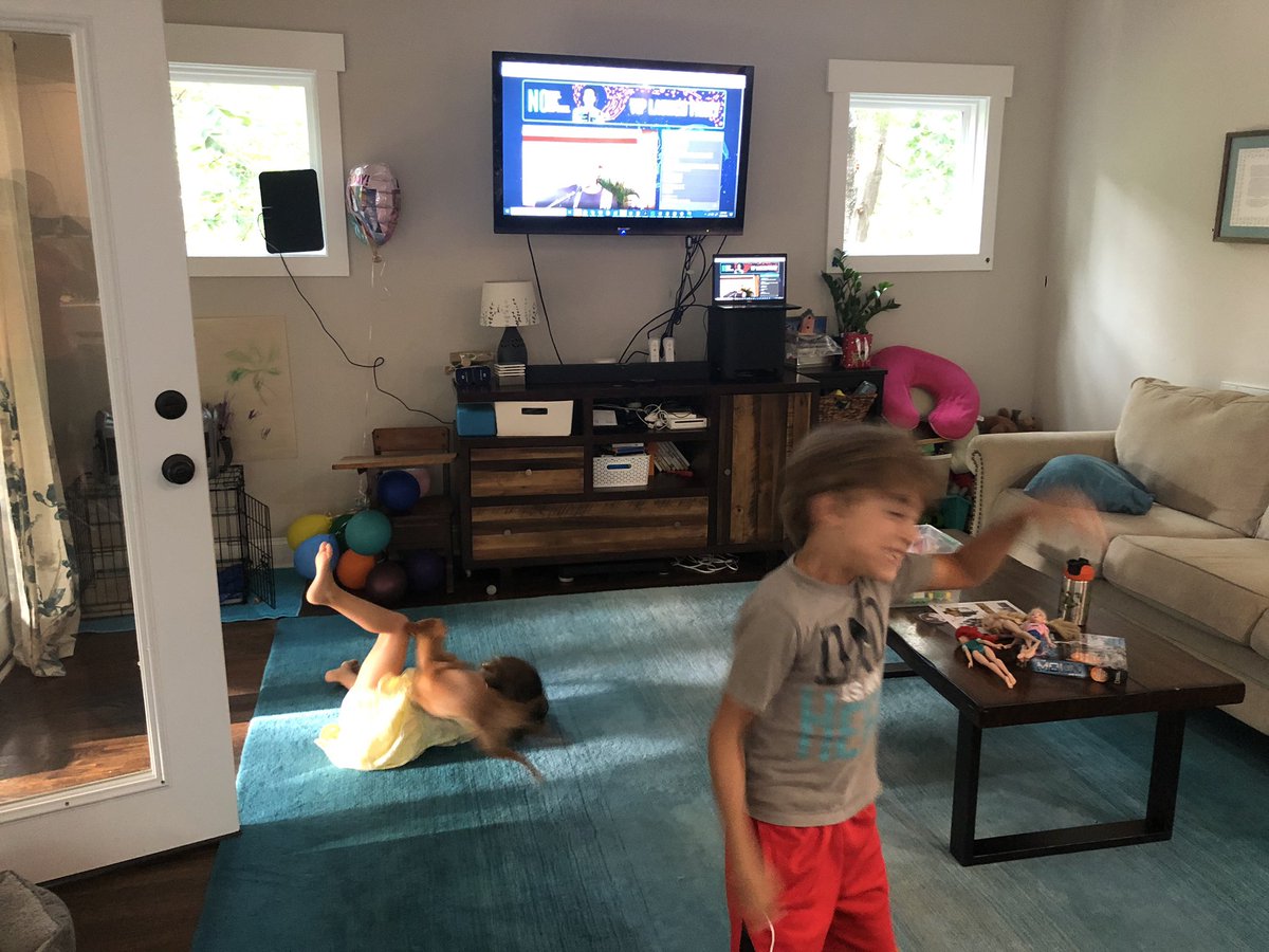 bethiggins's tweet image. Feel like we’re having a personal concert with @michaelfranti thank you! And thanks @6senseInc! The whole family’s dancing! #novoldcalling #noforms #nospam
