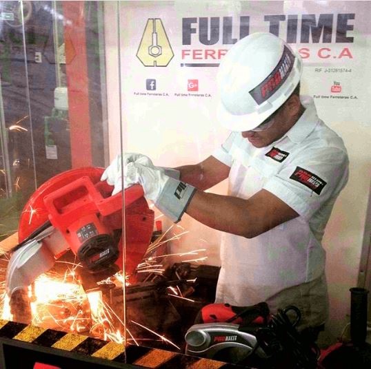 fulltimeferre's tweet photo. Calidad que se ve a simple vista. Pronto volveremos a estar con ustedes en las mas prestigiosas convenciones y ferias ferreteras del país. #Promaker #ElPoderContigo #TBT #Ferremaracaibo2018 #SomosMayoristas #Comercializadorexclusivo #Caracas #AmigoFerretero #Covid_19 https://t.co/zt8MeS3SwA
