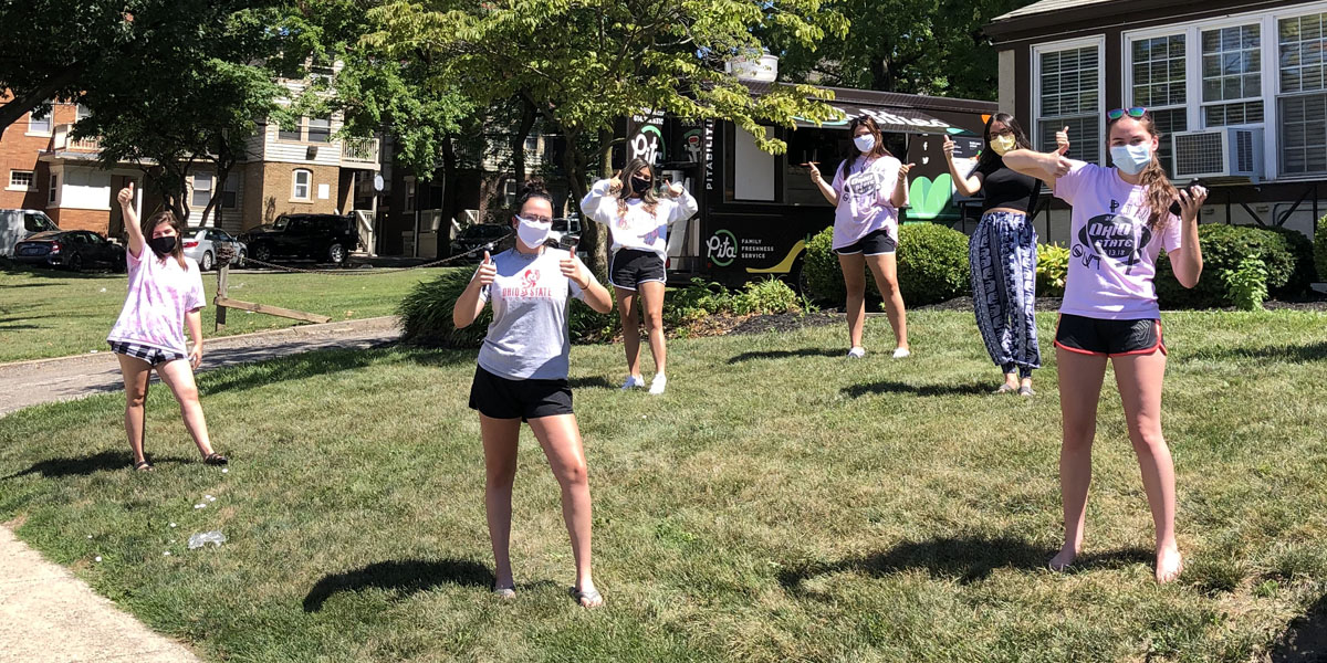 Shout out to <a href="/OSUAlphaGam/">Alpha Gamma Delta</a> for having a physically distant food truck lunch hour at their chapter facility this week 👏 #TogetherAsBuckeyes