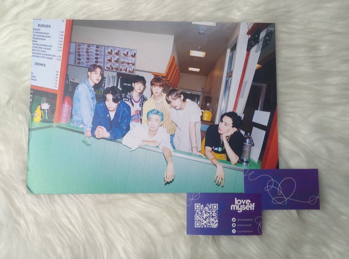 lovemyselfstore's tweet photo. 🌸 Pôster e Card BTS Dynamite 🌸
 Pôster R$10 + Frete 
Cards R$03 cada + Frete
Aproveitando que falta poucas horas para o MV ser lançado, olha esse pôster e esses cards maravilhosos que fizemos 💜Estamos apaixonadas 😍
#DynamiteToday #Dynamite #DynamiteMV #Dynamite_BTS https://t.co/95nngbwFDC
