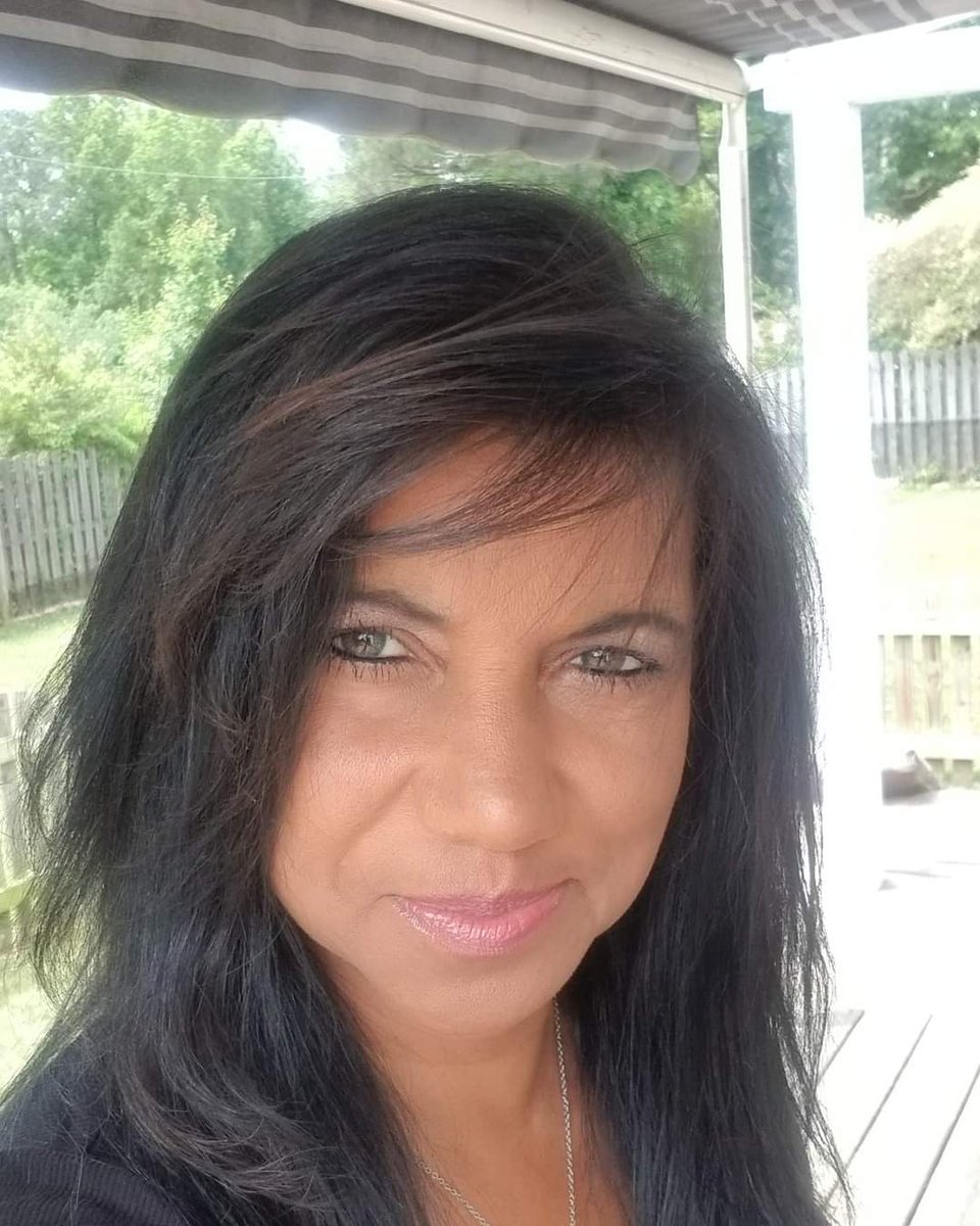  #WalkAway: "I was a hard loving Obama Democrat/liberal until 5 years ago. My big sis became a Conservative before I did. Medicare for all huh? My sweet sister has skin Lupus. Medicare constantly tells her what medication she can & can't have. They question every doctor visit! 1/x