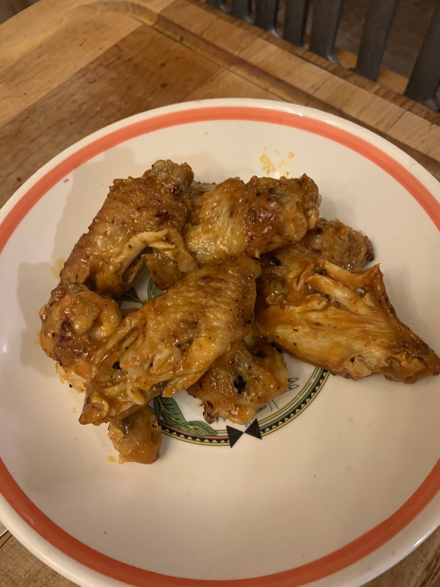 DigitalDDaniels's tweet photo. Good lord... scorpion pepper is 🔥... so good but holy hell my mouth is on fire. #botfood is awesome! https://t.co/uTvSTbHFsd