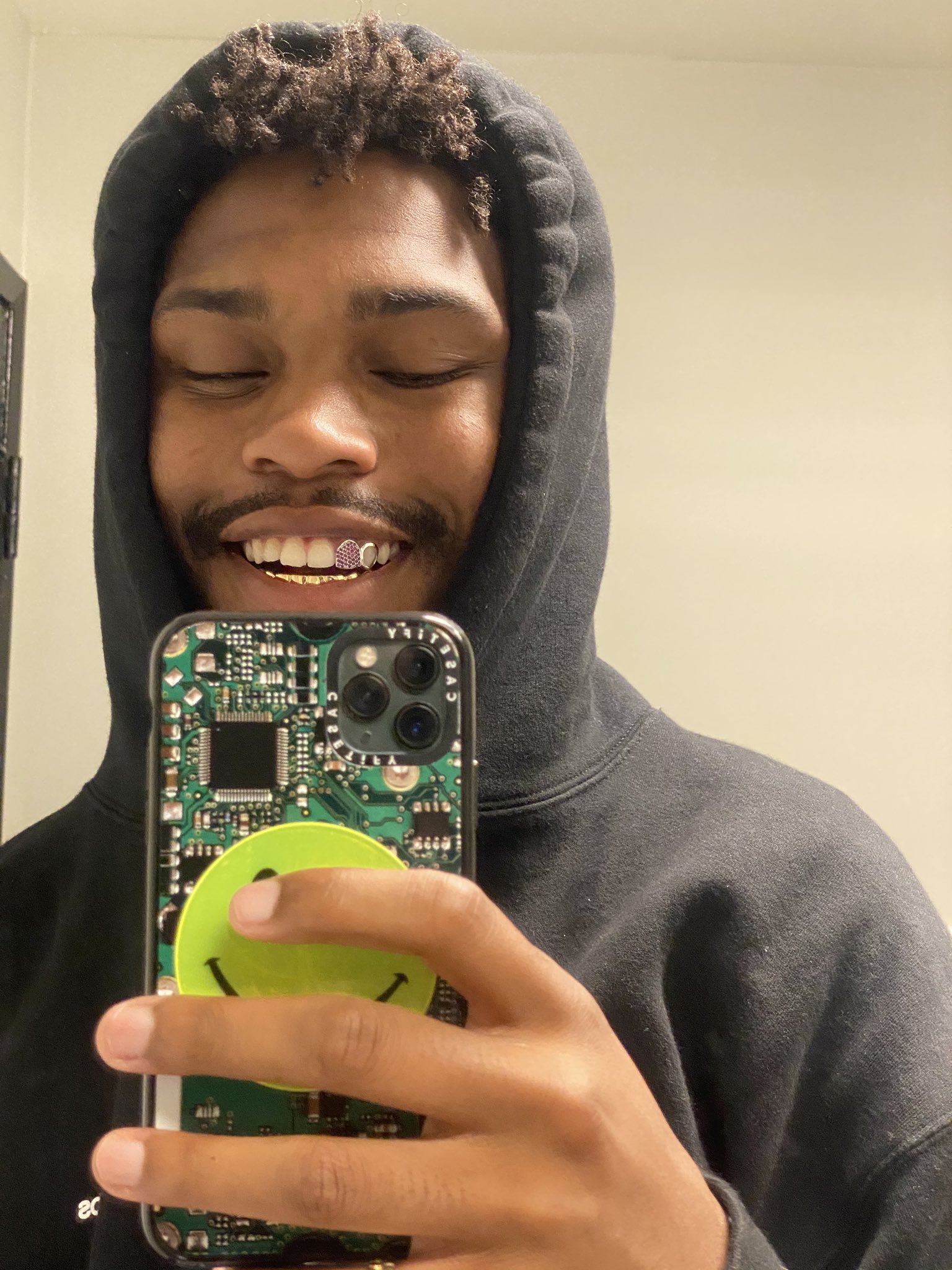 NOT on Twitter "Big ass head…