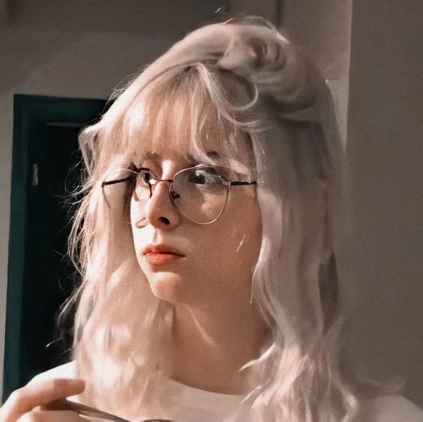 noronhesa's tweet photo. fiz uma fanart da @gabicattuzzo❤ Não ficou taaaao parecido mas eu gostei do resultado final, espero q vc gostem tbm🥺👉👈 https://t.co/IkKpSApwoG