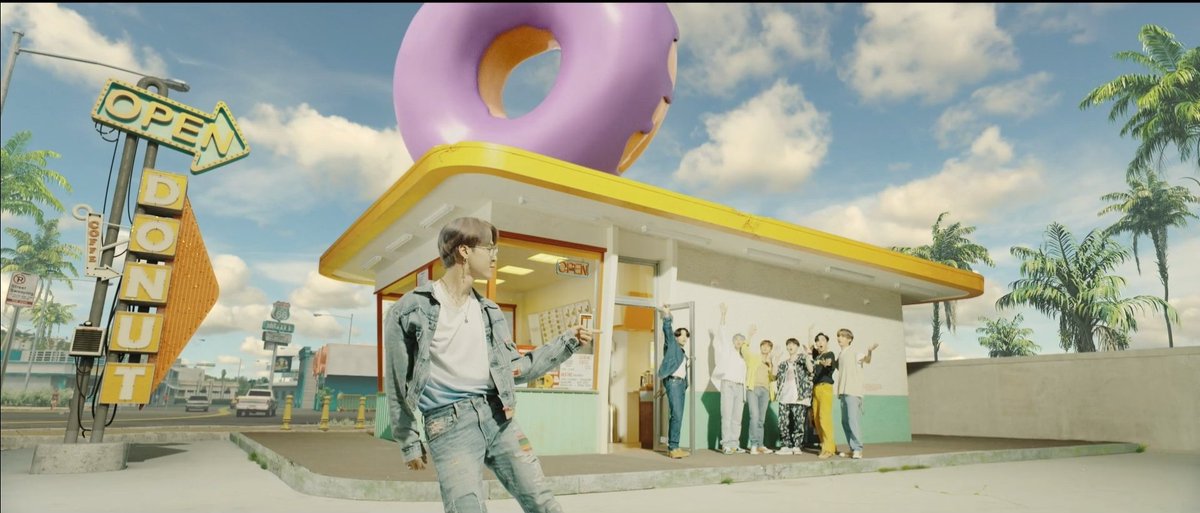 I love the group shots!!! 🥰🥰🥰🥰❤❤❤❤❤ #Dynamite #BTS_Dynamite #BTS